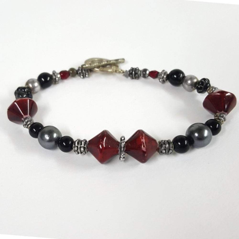 New Red & Black Beaded Bracelet